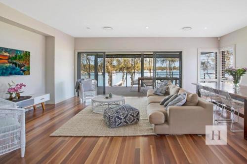 Summerland Point House | Adrift