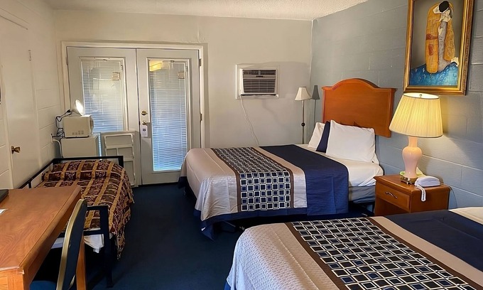Fairview Hotel | Affordability Meets Comfort at Knights Inn Fairview! 4 Great Units, Free Parking