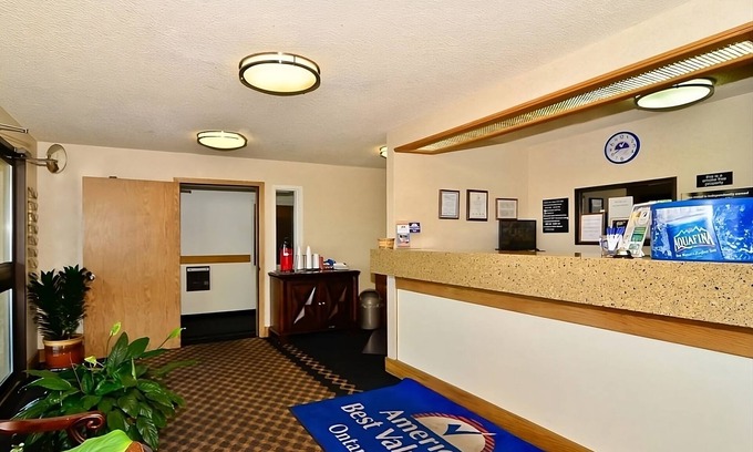 Ontario Hotel | Affordability Meets Comfort! Pool, Pet-friendly Property, Free Breakfast