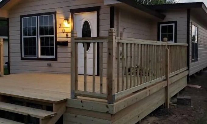 Central City House | Affordable 4 bedroom private vacation home. Child, pet friendly. Large yard.