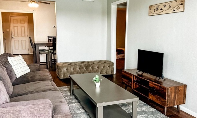 Central City Apartment | Affordable & Centrally Located Workforce Retreat