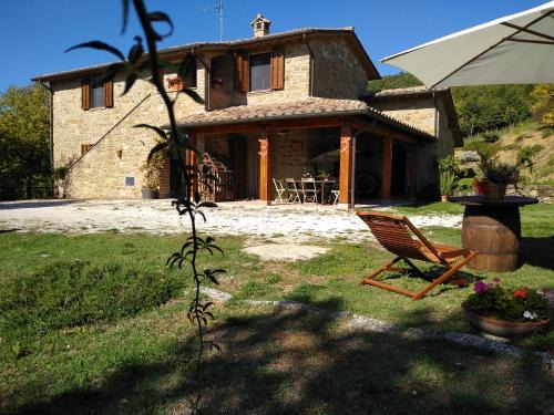 Valfabbrica House | Agriturismo Casa Del Nonno