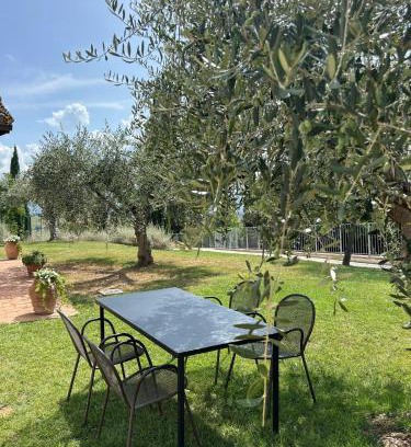 Montefalco Apartment | AGRITURISMO LA CORTE DEI CAVALIERI