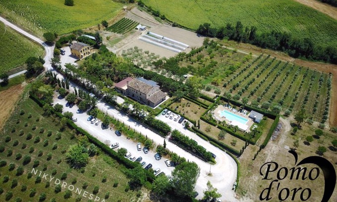 Torre San Patrizio House | Agriturismo Pomod’oro