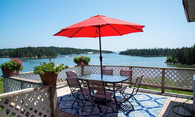 Stonington House | Agua Viva House - Classic Cottage on Webb Cove