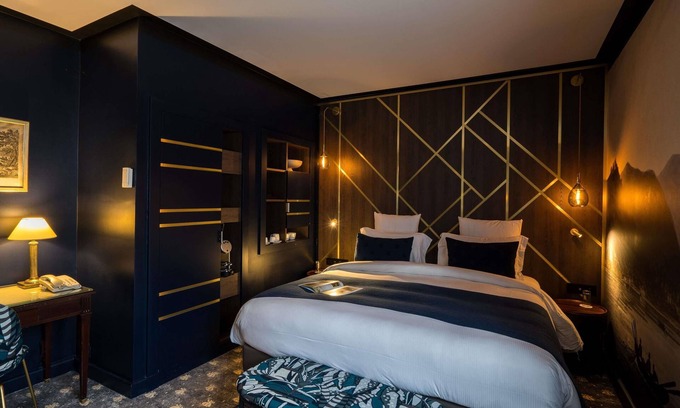 Fontainebleau Hotel | Aigle Noir Hotel Fontainebleau - MGallery Collection