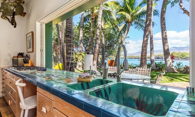 Kamuela House | Aina Malia ~ Ocean Front