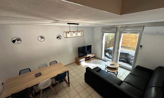 Sarlat-la-Caneda House | Air-conditioned semi-detached house near town center with free parking