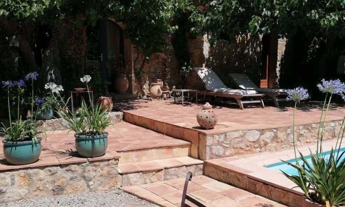 Le Thoronet Other | Air-conditioned accommodation with swimming pool for 2 people, no pets