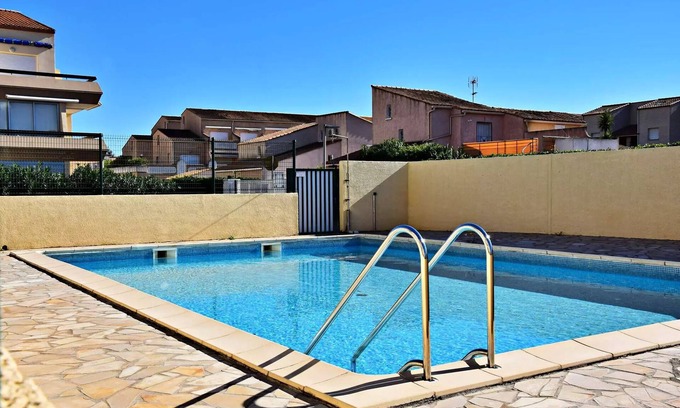 Marseillan Plage Apartment | Airettes Residence (res. Les) - 3 Rooms for 6 People