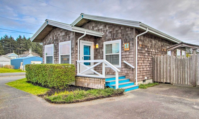 Pacific Beach House | Airy Coastal Escape w/Deck - Steps to Beach!
