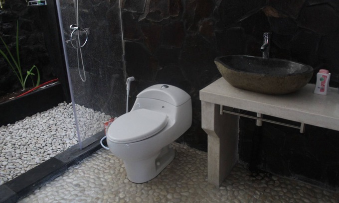 Denpasar Timur House | Ais Home is a house with private swimming pool