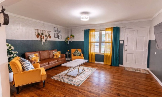 Maryland Heights Apartment | AK`s STL Pearl Grey House - Game Room