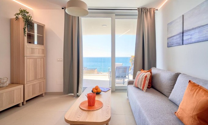Fuengirola Apartment | AlóWave