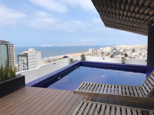 Magdalena del Mar Apartment | Albano, Ocean view and pool near Miraflores and airport