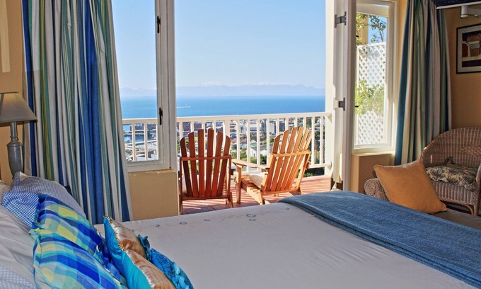 Simon's Town House | Albatross Guest House