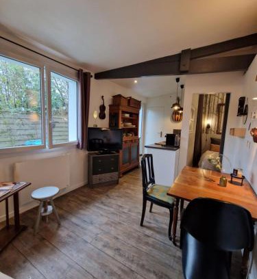 Talence Apartment | Albin le musicien