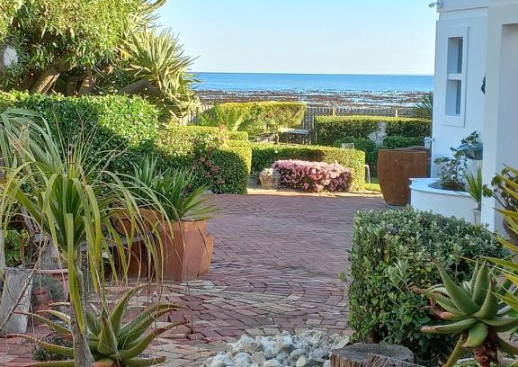 Melkbosstrand Apartment | Alcamal
