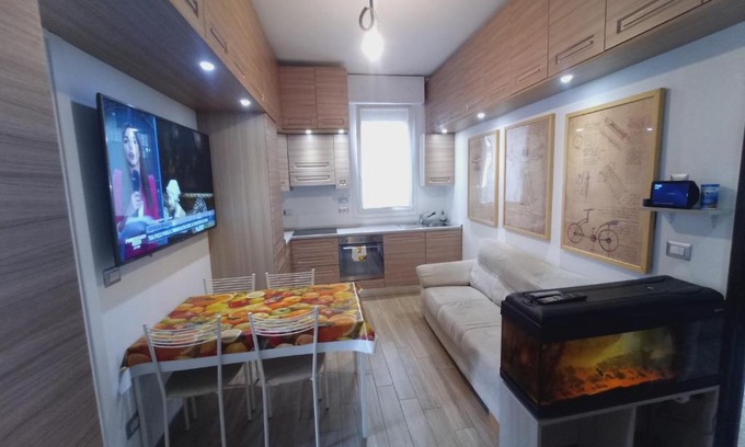 San Faustino-Madonnina-Quattroville Apartment | Alcova Nicolò Biondo