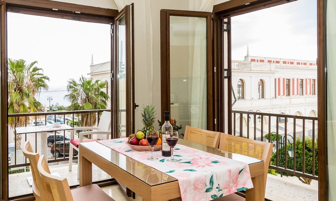 Zakynthos Town Apartment | Alektor Studios & Apartments