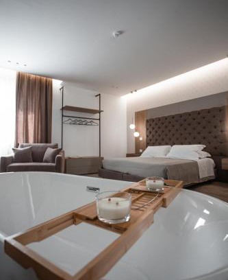 San Ferdinando Hotel | Alexander House Hotel