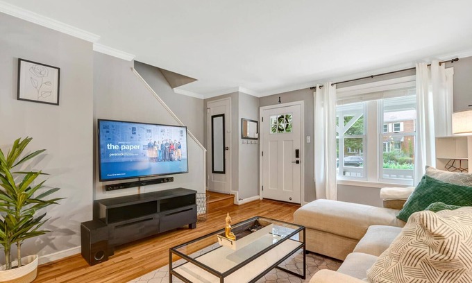 Potomac West House | Alexandria Getaway Minutes from Downtown D.C.