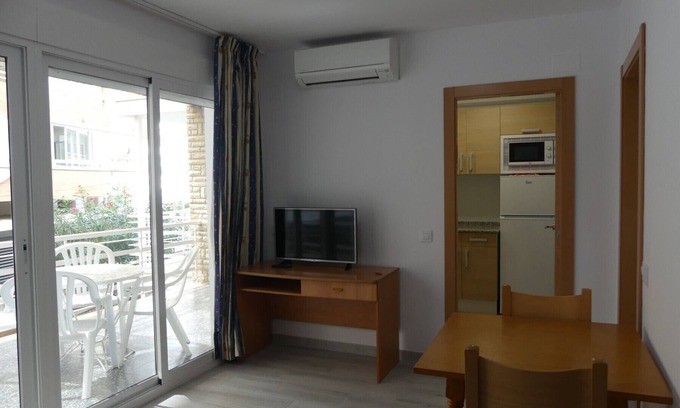 Salou City Centre Apartment | Alexis Plus Zeus Salou 4011