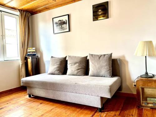 Santa Maria Maior Apartment | Alfama Typical by Hosty