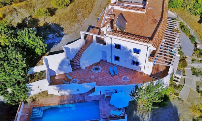Almunecar Villa | Algarrobo Azul is a wonderful house with a private pool and fantastic views.