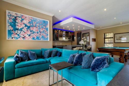 Greater Johannesburg Metropolitan Area Apartment | #AlimamaSpaces Culross House