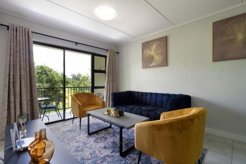 Greater Johannesburg Metropolitan Area Apartment | #AlimamaSpaces Jade's Greenlee