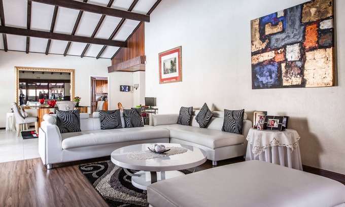 Greater Johannesburg Metropolitan Area House | #AlimamaSpaces: Manson's Bryanston House