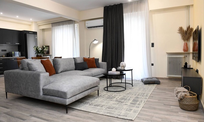 Ampelokipoi Apartment | Alkmini Apartment!