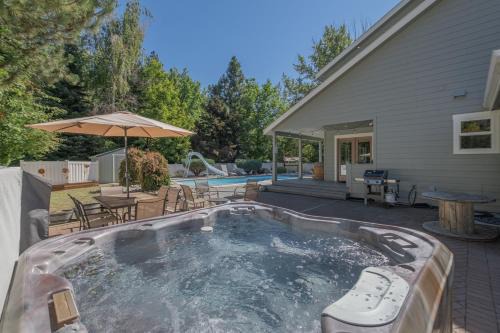 Leavenworth House | All Seasons Getaway by NW Comfy Cabins