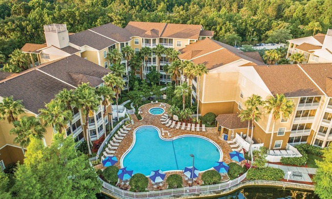 Kissimmee Resort | All Suite Resort near Old Town Amusement Park and Disney World