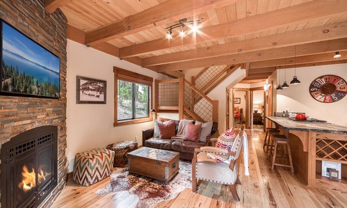 Kingswood Estates House | Allenby by Tahoe Getaways - Dog OK , Close to Northstar!