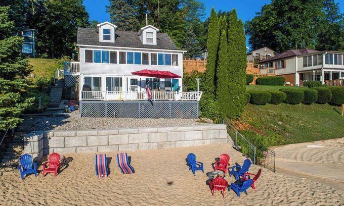 Smyrna House | AllSports LakeHouse, Private Beachfront/Dock/FirePit/Grill/Paddleboards