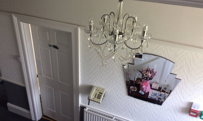 Stoke Bed & Breakfast | Alma Lodge Guest House