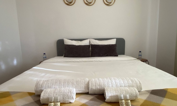 Laranjeiro Apartment | Almada Central Apartment