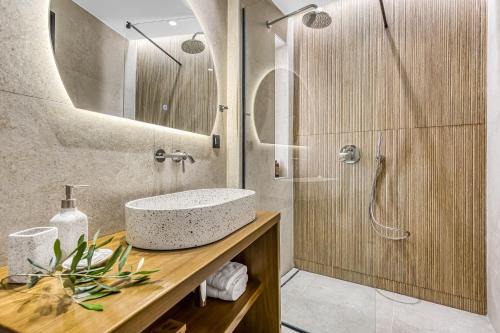 Agios Gordios Apartment | Almyra Living - Adults Only