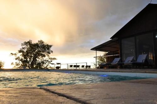 Otjiwarongo Cabin | Aloegrove Safari Lodge
