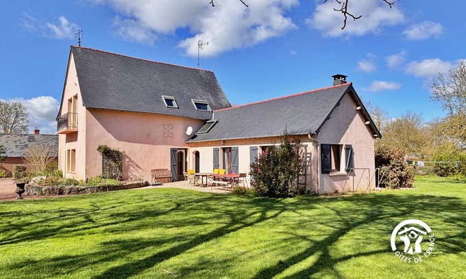 Niafles Cottage | Alpaca Cottage 10 pers with garden & pets allowed