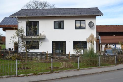 Bad Feilnbach Apartment | Alpenblick Ferienwohnung
