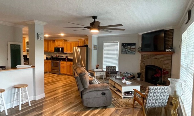 Helen House | Alpine Adventure Getaway ~ Location ~ Game Room