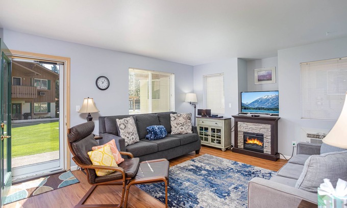 Downtown Leavenworth Condo | Alpine Escape (2 Bed/2 Bath)
