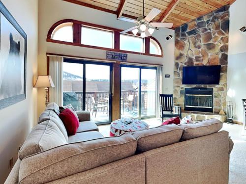 Sunplace House | Alpine Loft and Lake