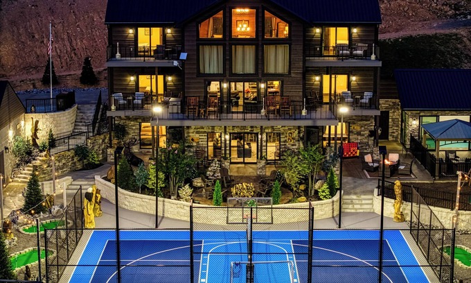 Gatlinburg - Pigeon Forge Cabin | Alpine Splash, Private indoor pool, theater/gaming, Pond, Basketball court!