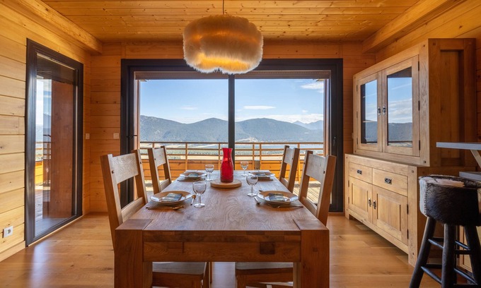 Les Angles Apartment | Altiplano - Two Bedroom Apartment, Sleeps 4