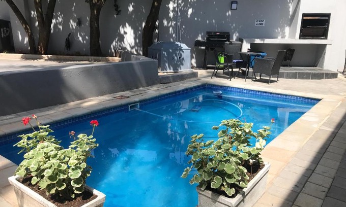 Greater Johannesburg Metropolitan Area House | Aluve Guesthouse
