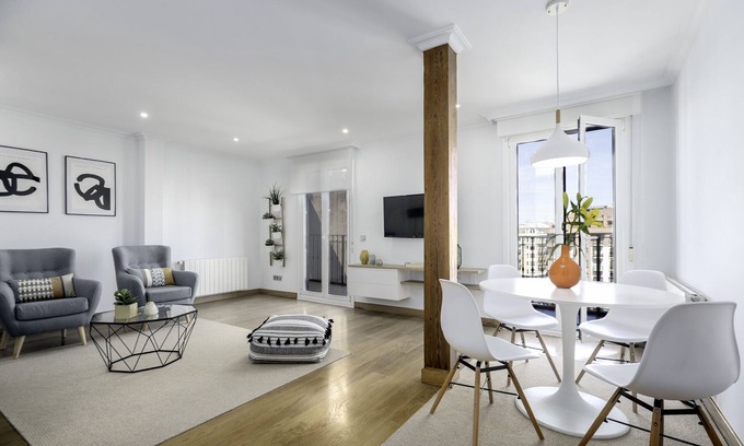Gros Apartment | Always Easy I Ático Plaza